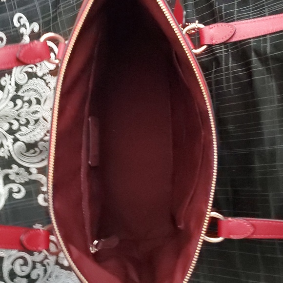 Coach Red Crossgrain Leather Gallery Zip Top Tote Bag - Picture 13 of 13